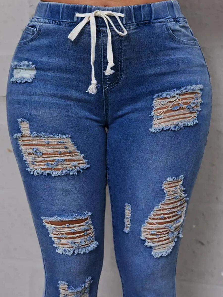 Mid-Rise Stretchy Distressed Jeans